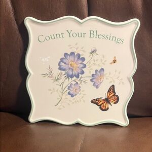 Lenox Cream Ceramic Decorative Wall Plaque with Yellow Bumpers